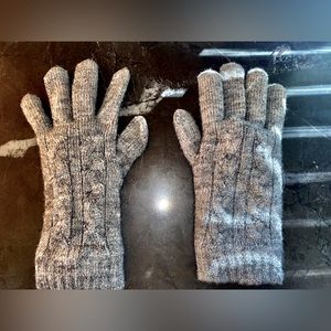 fuzzy gray cable knit winter gloves